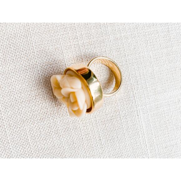 Marni Carved Flower Ring - Picture 5 of 10